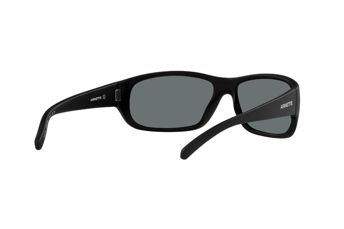 Lentes de Sol Uka-Uka Matte Black Polarizados Arnette Sustentable