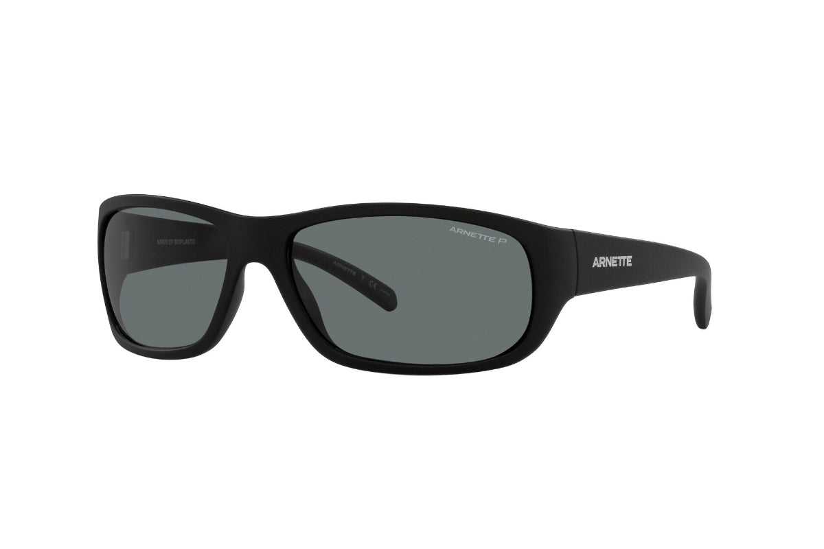 Lentes de Sol Uka-Uka Matte Black Polarizados Arnette Sustentable