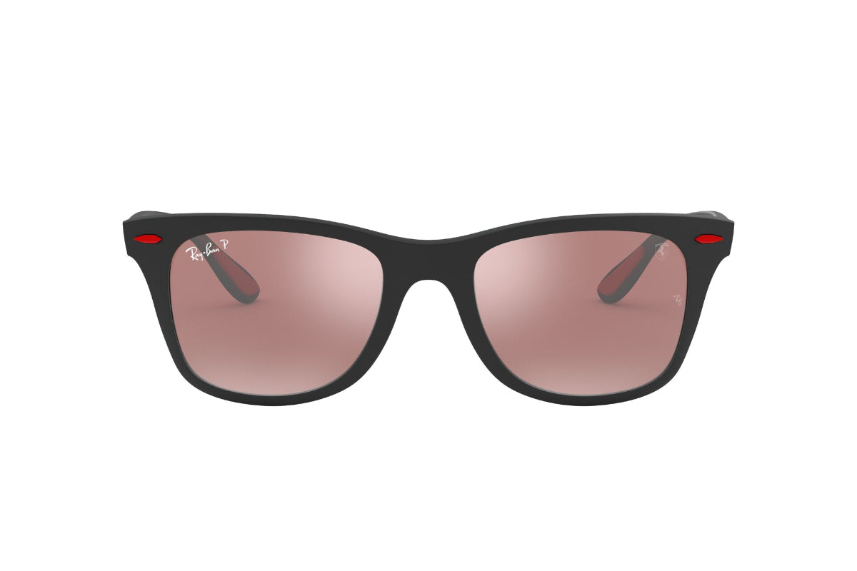 Ray-Ban Ferrari Lentes de Sol Wayfarer Liteforce Polarizados RB4195M