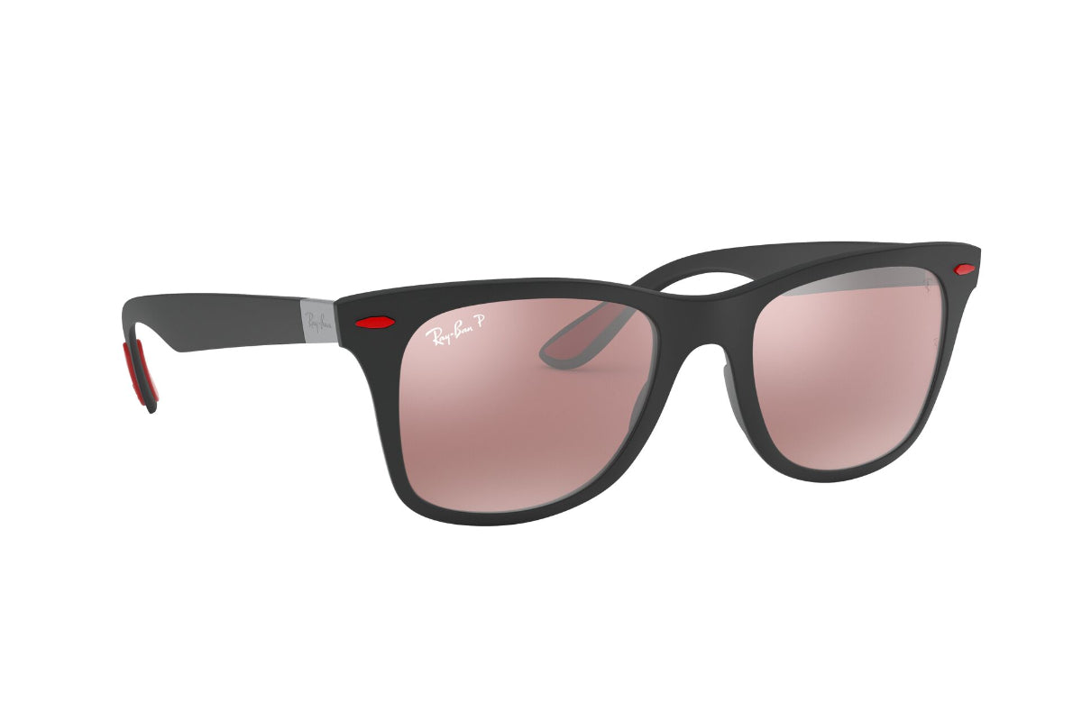 Ray-Ban Ferrari Lentes de Sol Wayfarer Liteforce Polarizados RB4195M